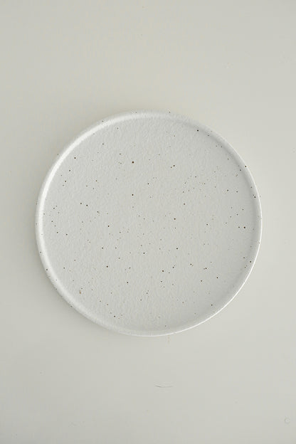 Luxe bord - 22 cm - porselein wit met bruine stipjes